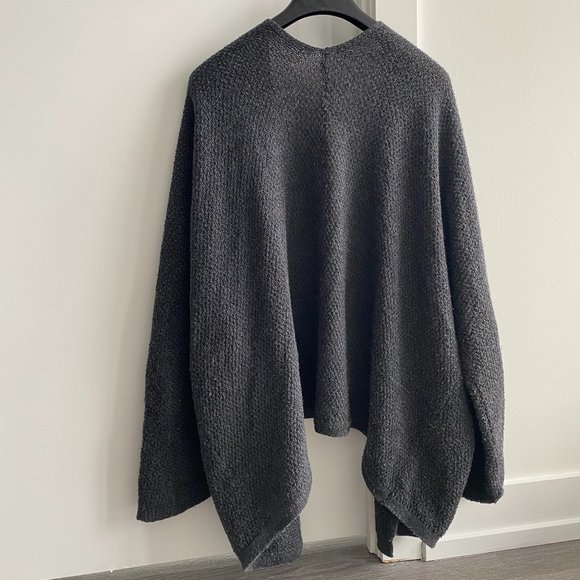 Brandy Melville Grey Cardigan - Picture 2 of 3